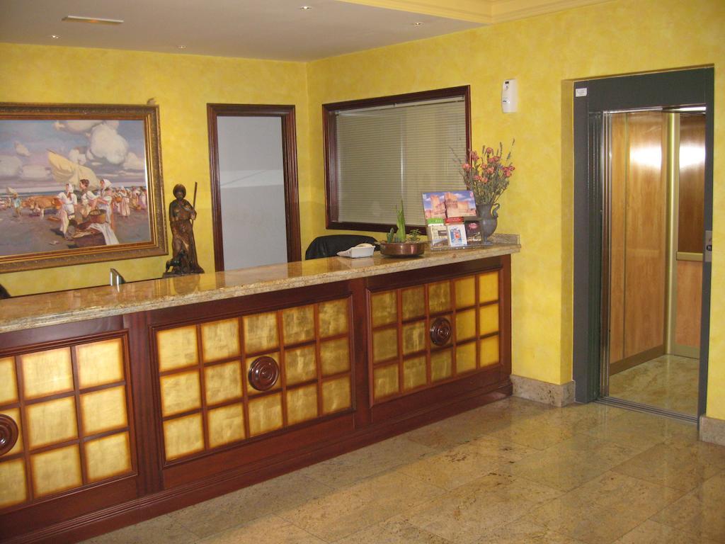 Hotel Restaurante San Roque Medina del Campo Extérieur photo