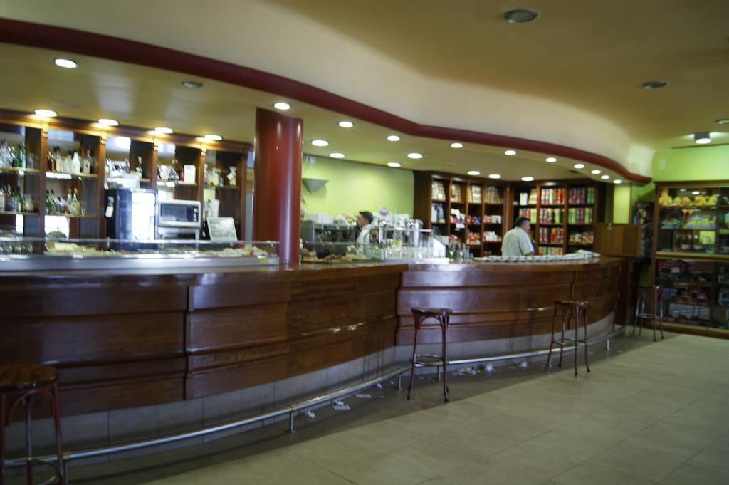 Hotel Restaurante San Roque Medina del Campo Extérieur photo